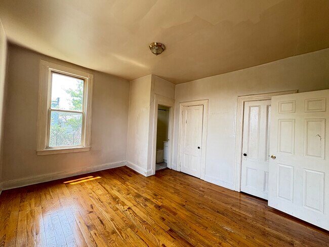 391 Forrest St 7 - 387 Forrest St Unit 7