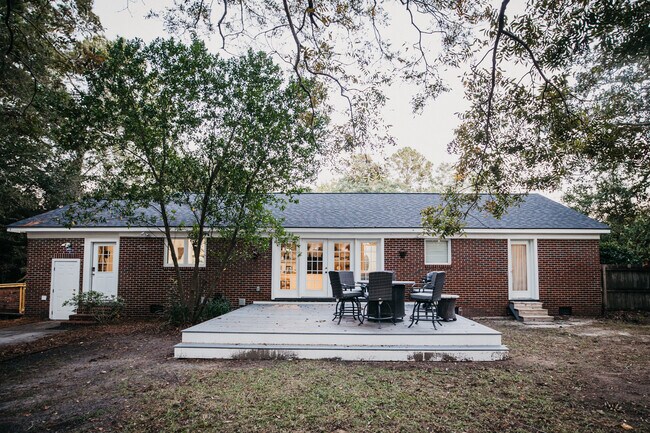 Photo - 944 Lakeview Dr