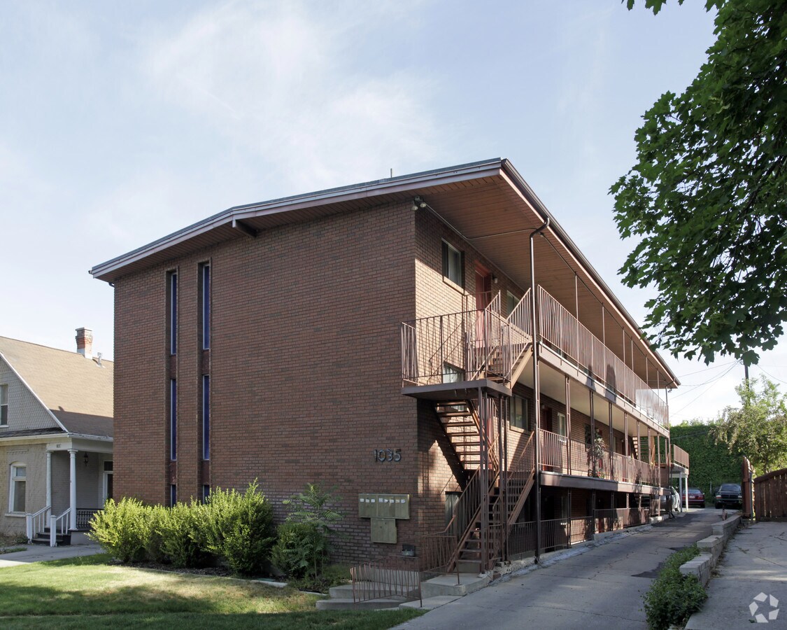 Photo - 1035 E 300 S Apartments