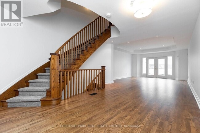 Photo - 254 Spadina Rd