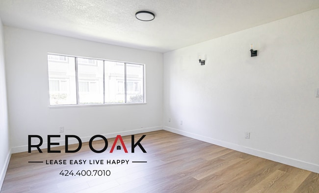Building Photo - 16787 Miller Ave Unit D10