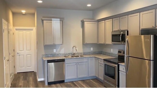 Photo - 128 S Pleasant St