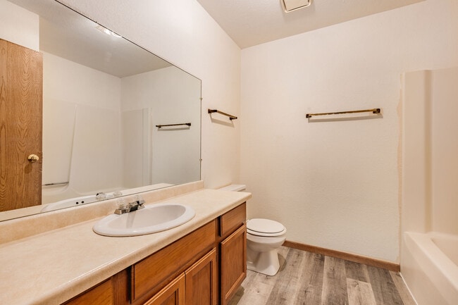 Parkway West Apartment Homes