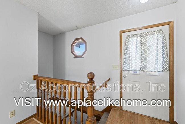 Photo - 15306 Riley St