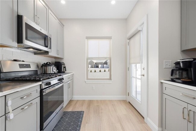 Photo - 46 W Valley Cir