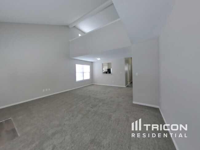 Photo - 484 Brookstone Dr