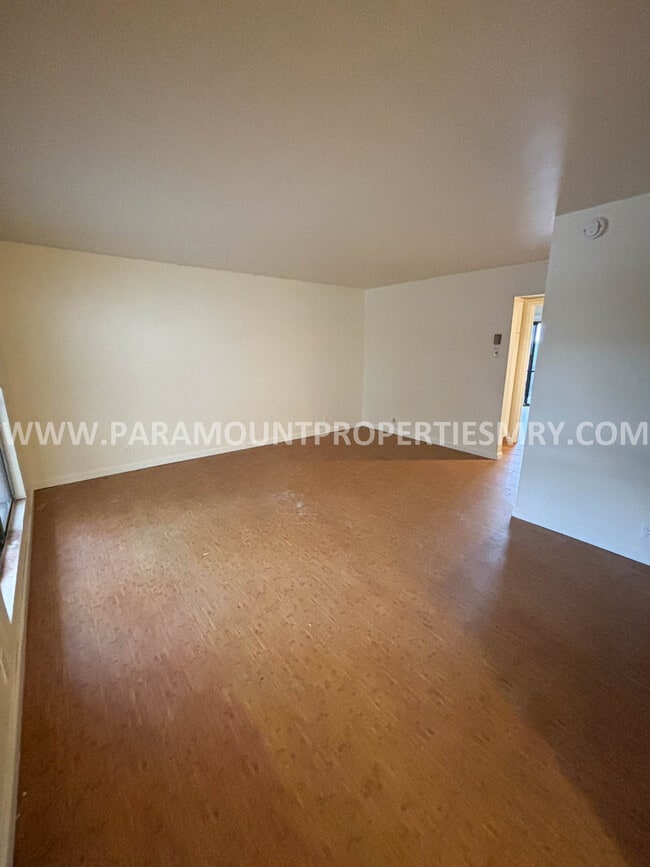 Photo - 500 Glenwood Cir