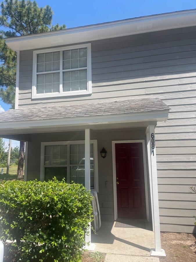 2 Bed, 1.5 Bath Townhouse - 2 Bed, 1.5 Bath Townhouse Unit 608-1