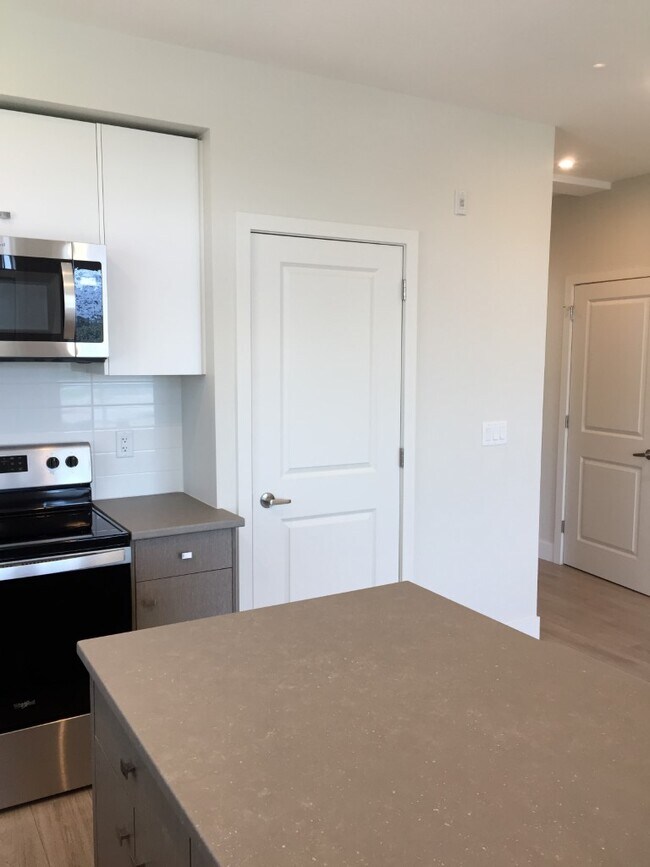 Photo - 1516-1516 McCallum Rd