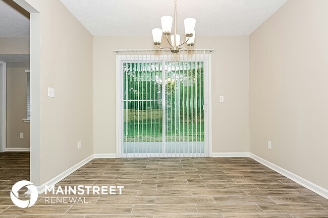 Photo - 5704 Phillips Dr