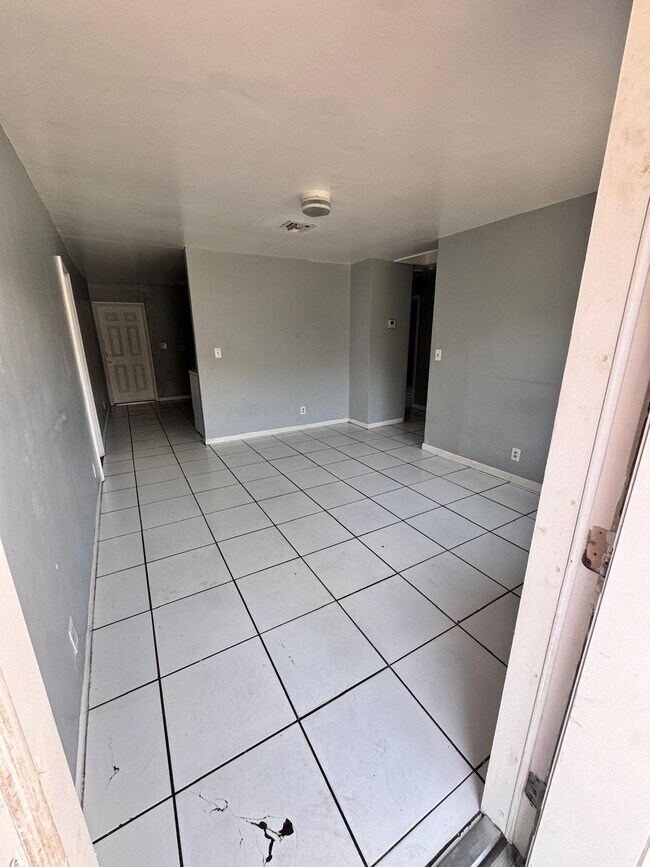 Photo - 1132 NW 5th Ct