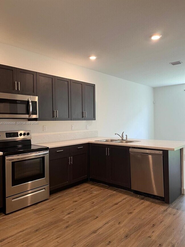 Photo - 2634 SE 12th St