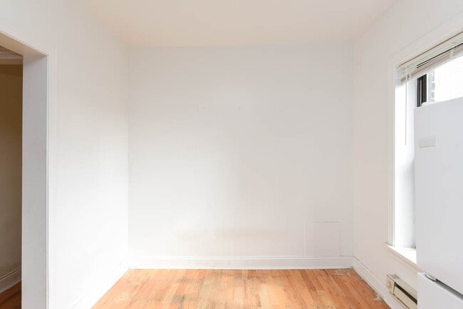 Photo - 3832 N Fremont St Unit E3