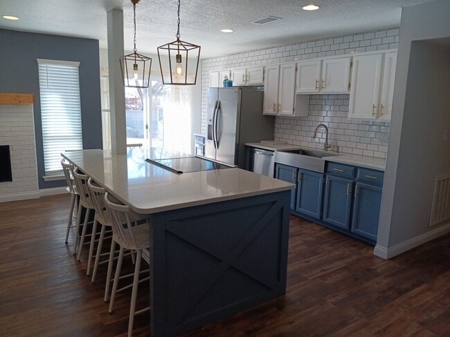 Photo - 3 Bedroom, 1.5 Bathroom Home! Schedule a Showing Today!