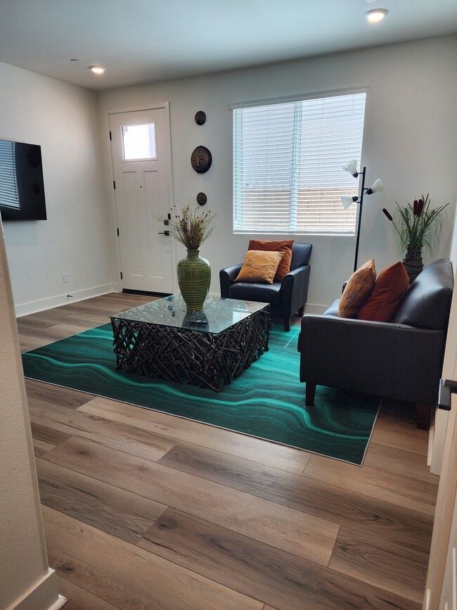 Photo - 28353 Old Spgs Rd