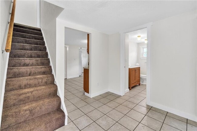 Photo - 116 Purvis Ln
