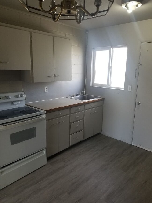 Photo - Updated Fourplex