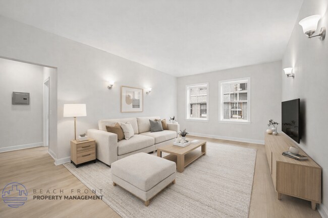 702-708 S. Mariposa Ave.