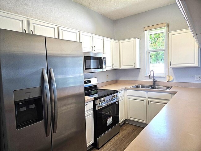 Photo - 11641 59th St N
