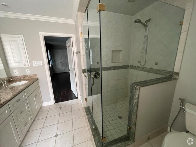 Building Photo - 4955 Braesheather Dr Rental