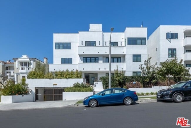 Building Photo - 859 S Lucerne Blvd Unit 109