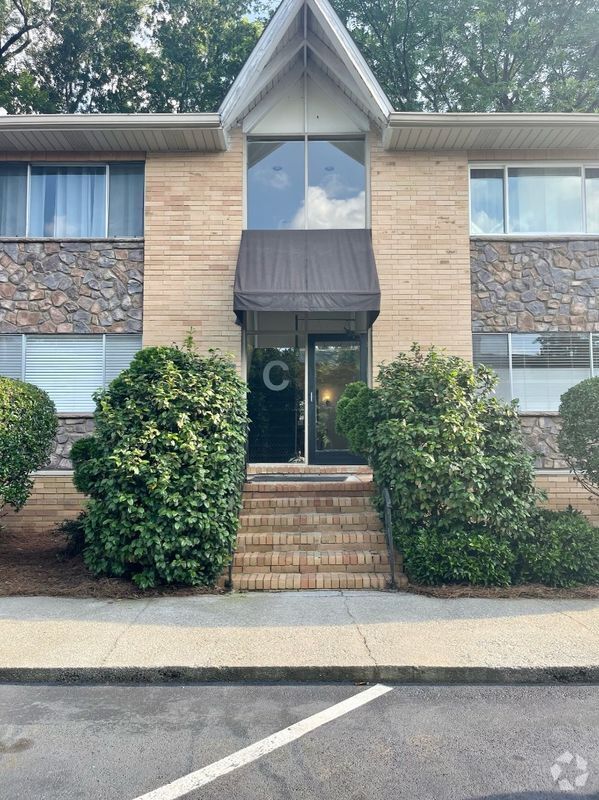 Building Photo - 115 Biscayne Dr NW Rental
