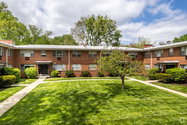 Roanoke Apartments
