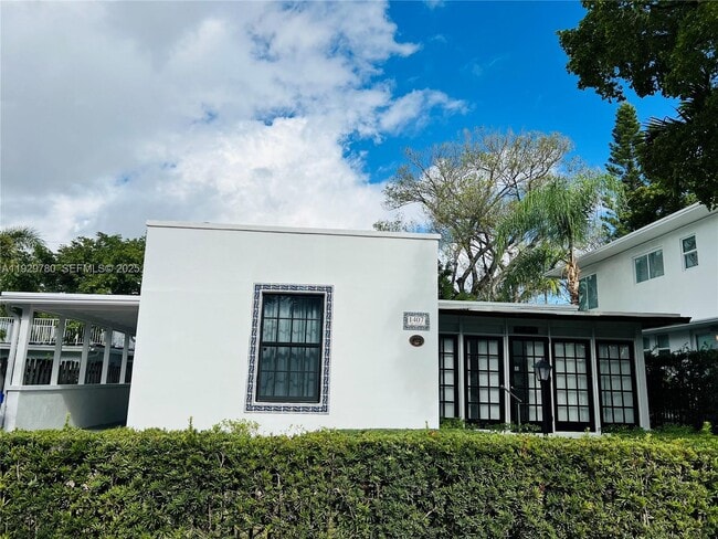 Photo - 1407 SE 2nd St