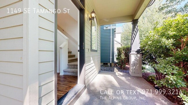 Photo - 1149 SE Tamango St