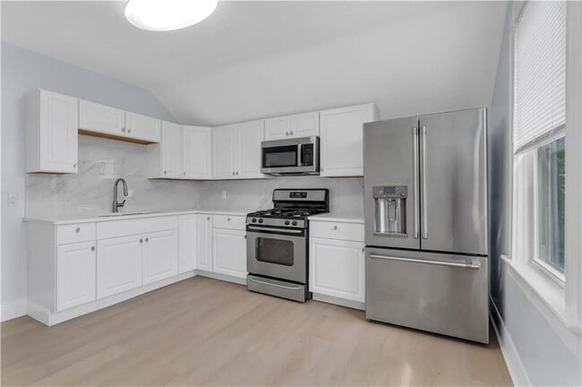 Photo - 131 Wendell St Unit 3