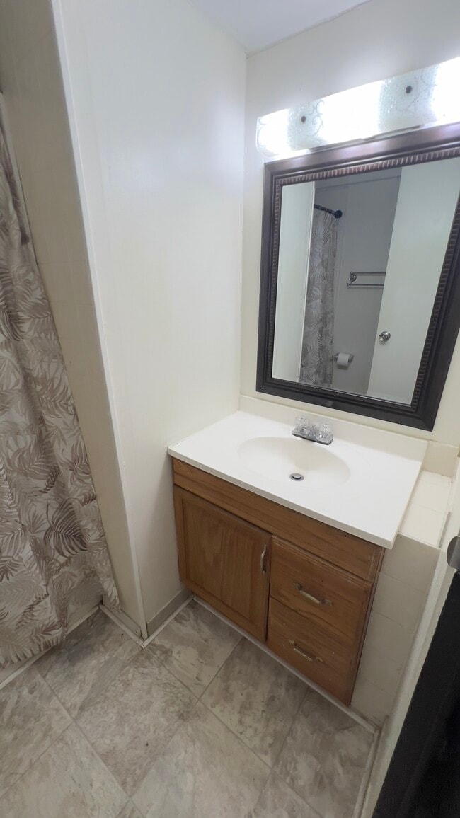 Building Photo - 2343 S Marion Ave