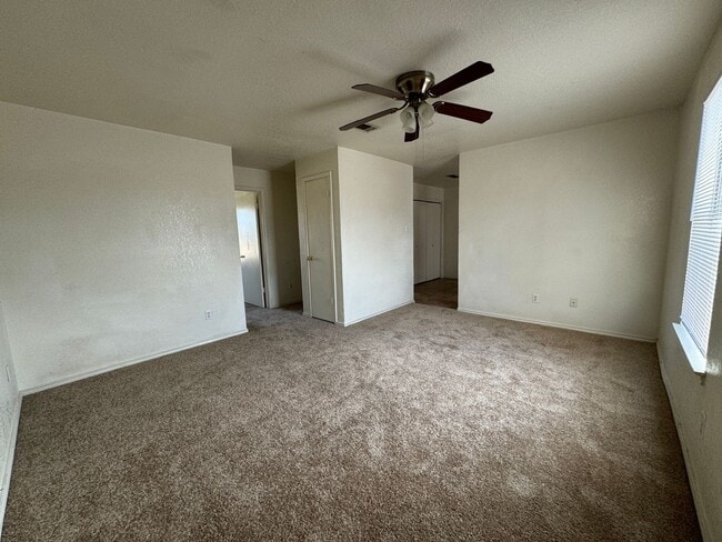 Photo - 1508 Benttree Dr Unidad # B