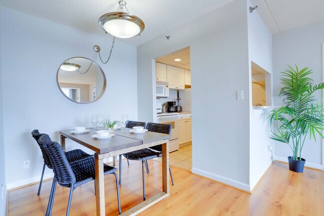 Photo - 401 12th St S Unit FL20-ID1048674P