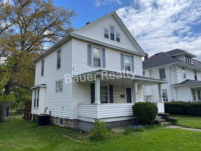 Photo - Three Bedroom Near Brookside Park