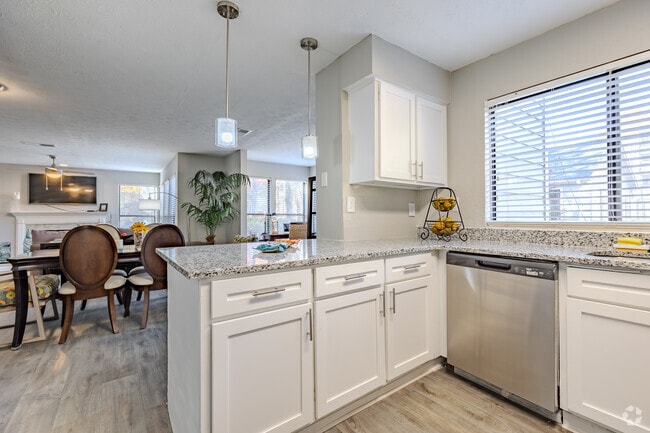2BR, 2BA - 1230SF