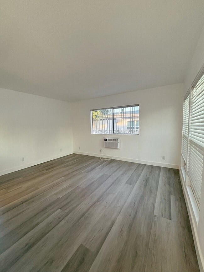 Photo - 6512 Pickering Ave Unidad A