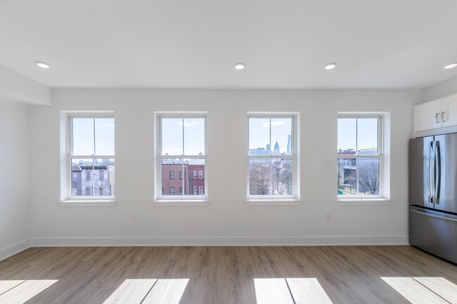 Photo - 1201 W Girard Ave