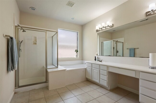 Building Photo - 31 Ginger Springs Pl