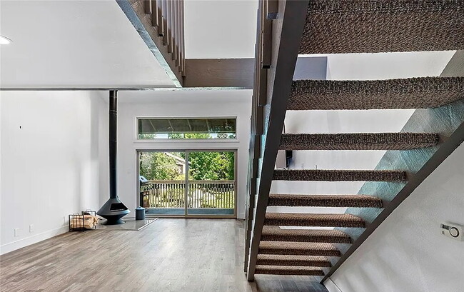 Well-Appointed Unit with Quality Finishes