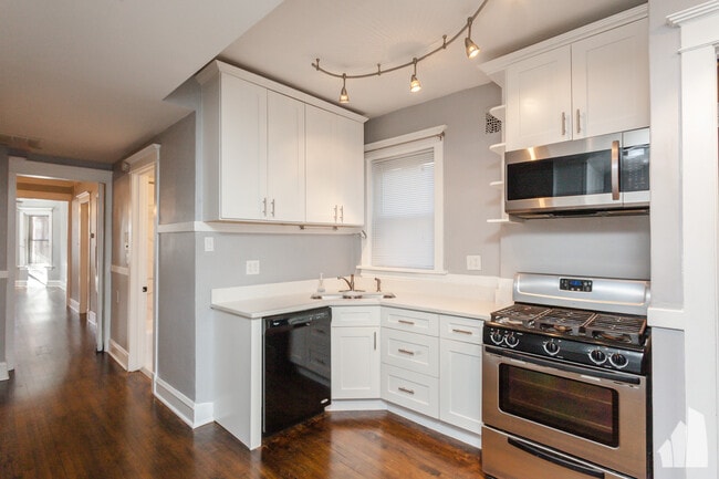 Photo - 3253 N Kenmore Ave Unit 2
