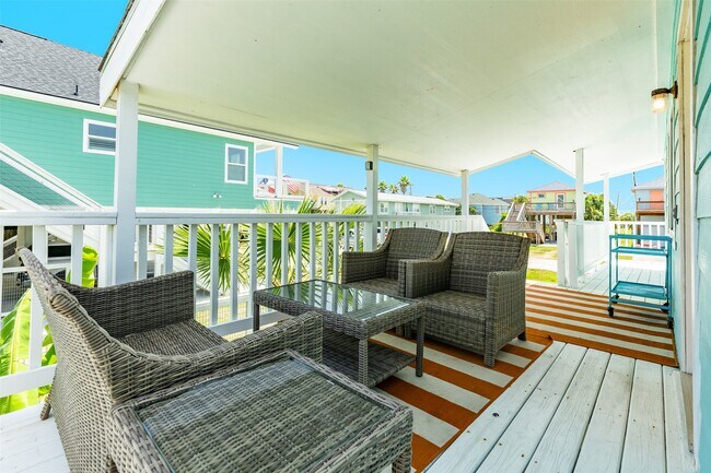 Photo - 4015 Oleander Dr