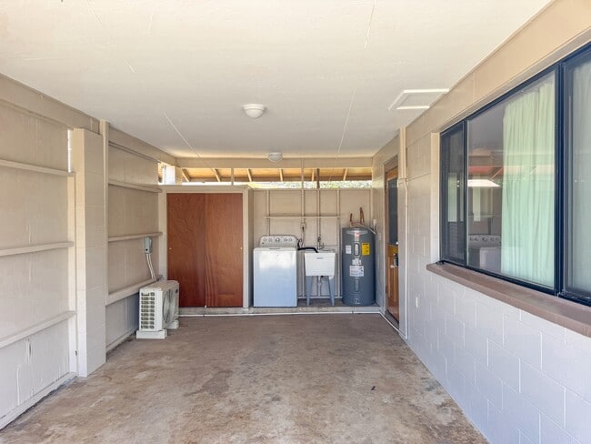 Photo - 236 Lono Ave