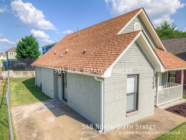 Photo - 548 North Sixth Street-