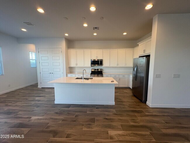 Photo - 23139 E Lords Wy