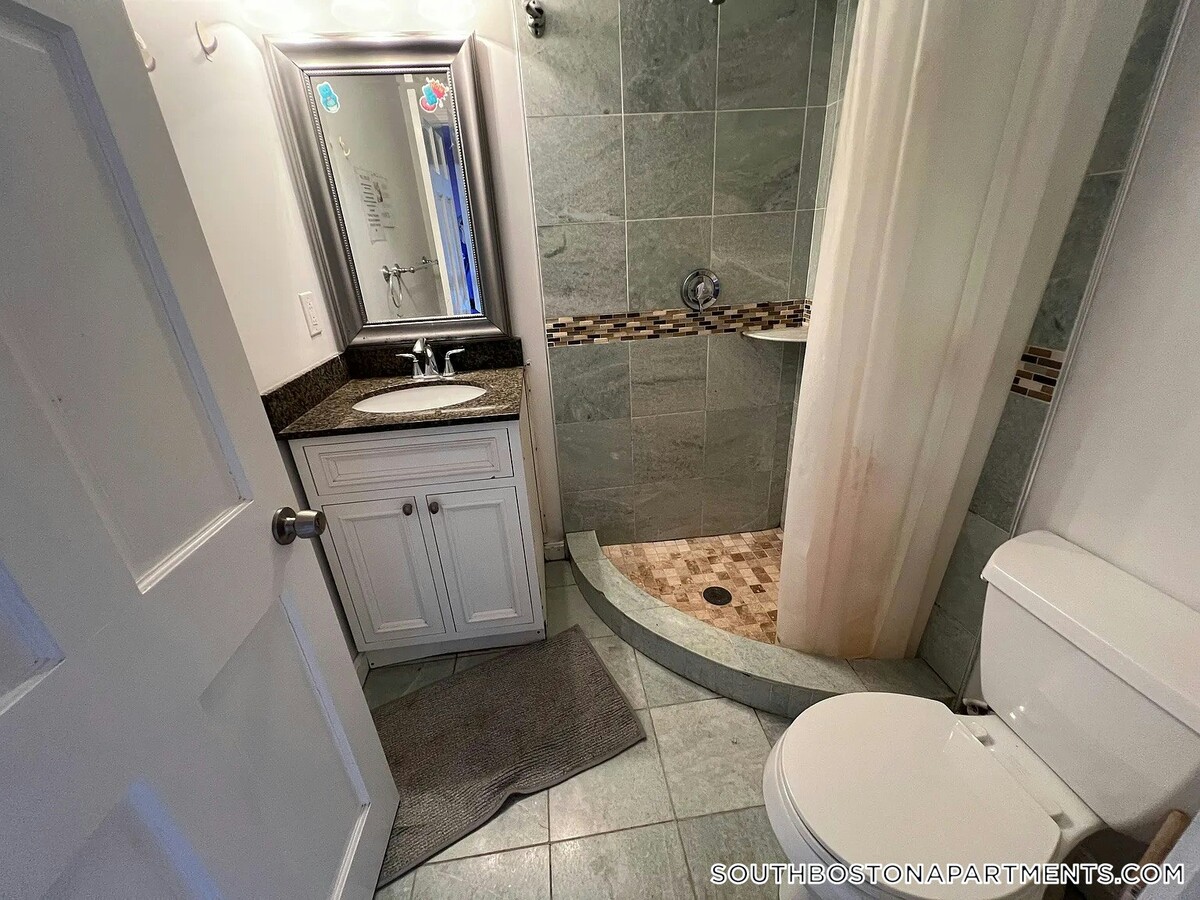 Photo - 151 Dorchester St Unidad H