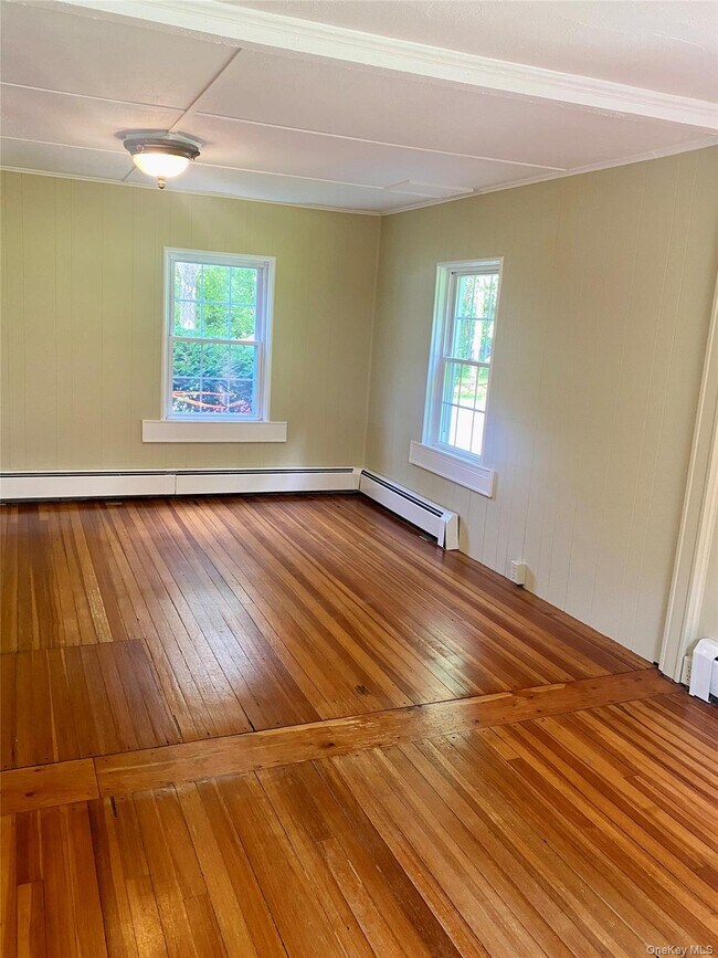 Photo - 504 Camby Rd
