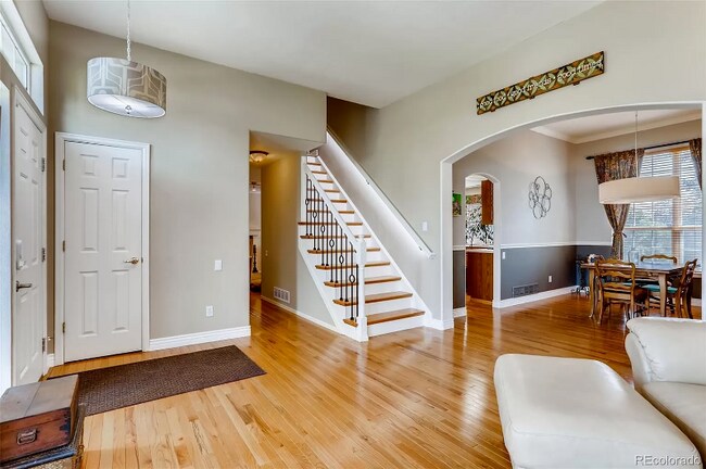 Photo - 10134 White Oak Way