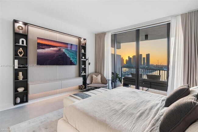 Photo - 2 br, 2.5 bath Condo - 1000 Venetian Way A... Unit Apt 1706