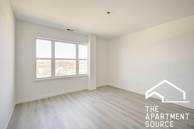 Photo - 1544 W Glenlake Ave Unit 5B