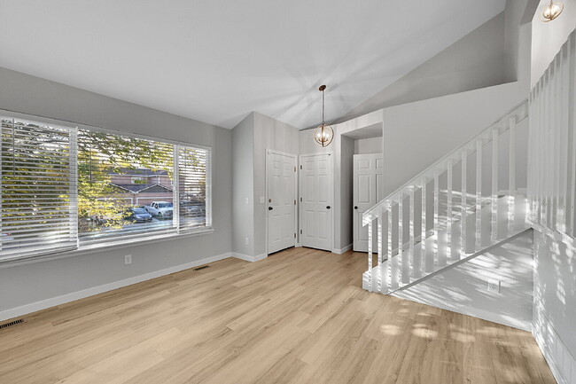 Photo - $2,495.00, 3 Bed, 2 bath located in Brighton. Unidad 472 North 21st Ave